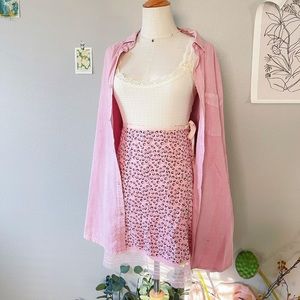 Beautiful vintage knee length skirt from Zero Zero